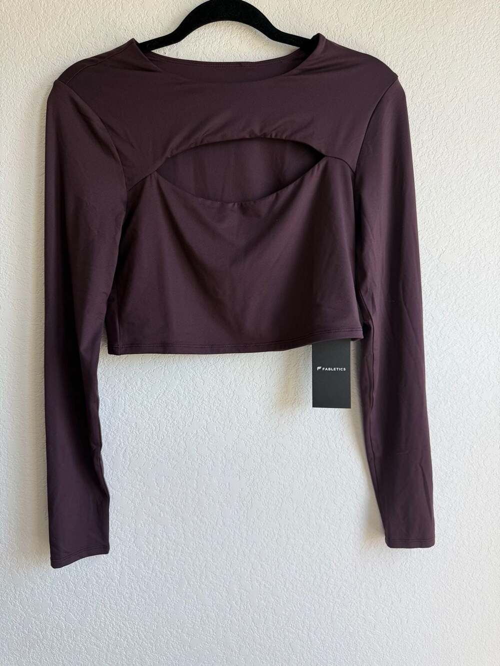 Fabletics Airlite Keyhole Crop Top Size L Plum Color - Picture 2 of 5